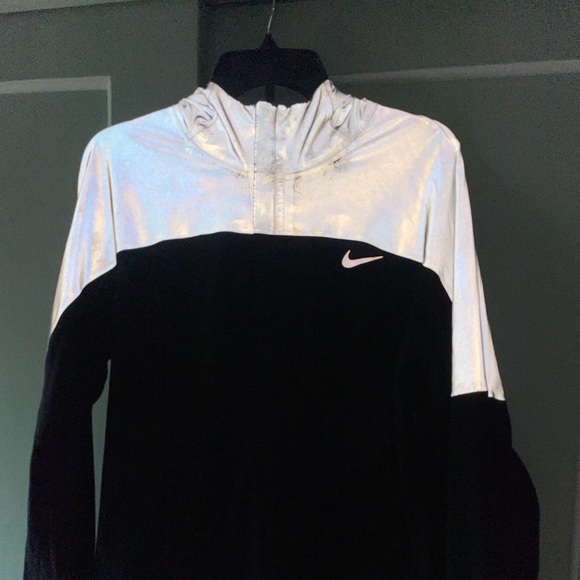 Nike running jacket - Picture 6 of 11
